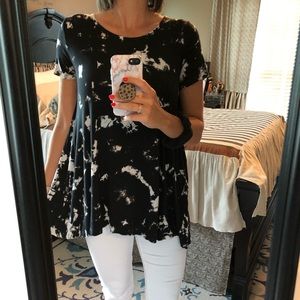 Boutique Tunic Tye Dye Black and White